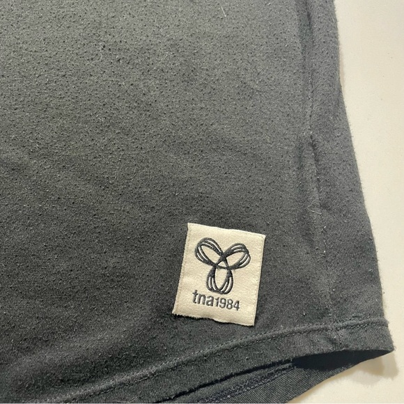 🌸3 for $20 TNA Black  T-shirt Sleeveless tankTop Gym Size S - Picture 10 of 11